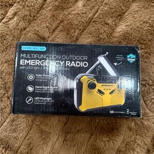 Emergency Solar Radio Hand Crank LED Flashlight AM/FM Outdoor Survival New